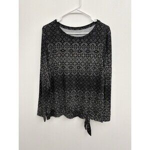 Croft & Barrow Women’s Top  Blouse Petite side knot Size L Geometric Long Sleeve